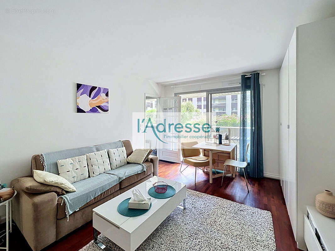 Appartement à PARIS-12E