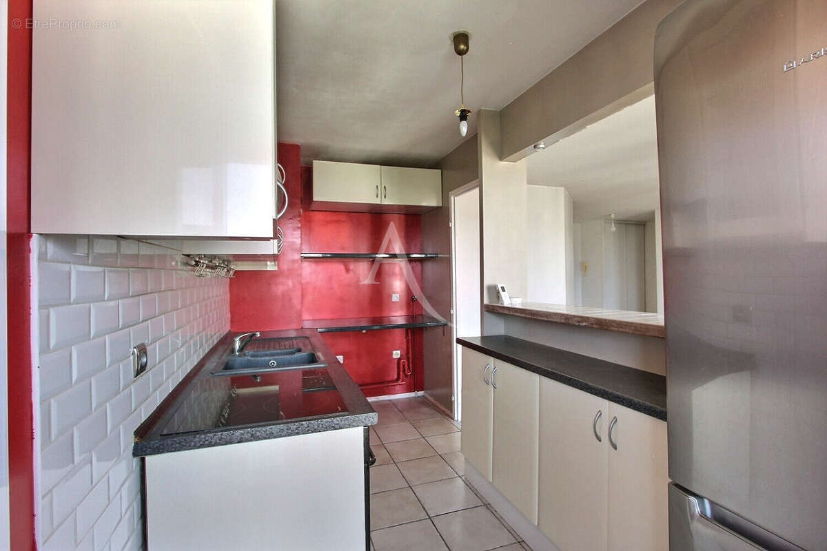 Appartement à VILLENEUVE-LA-GARENNE