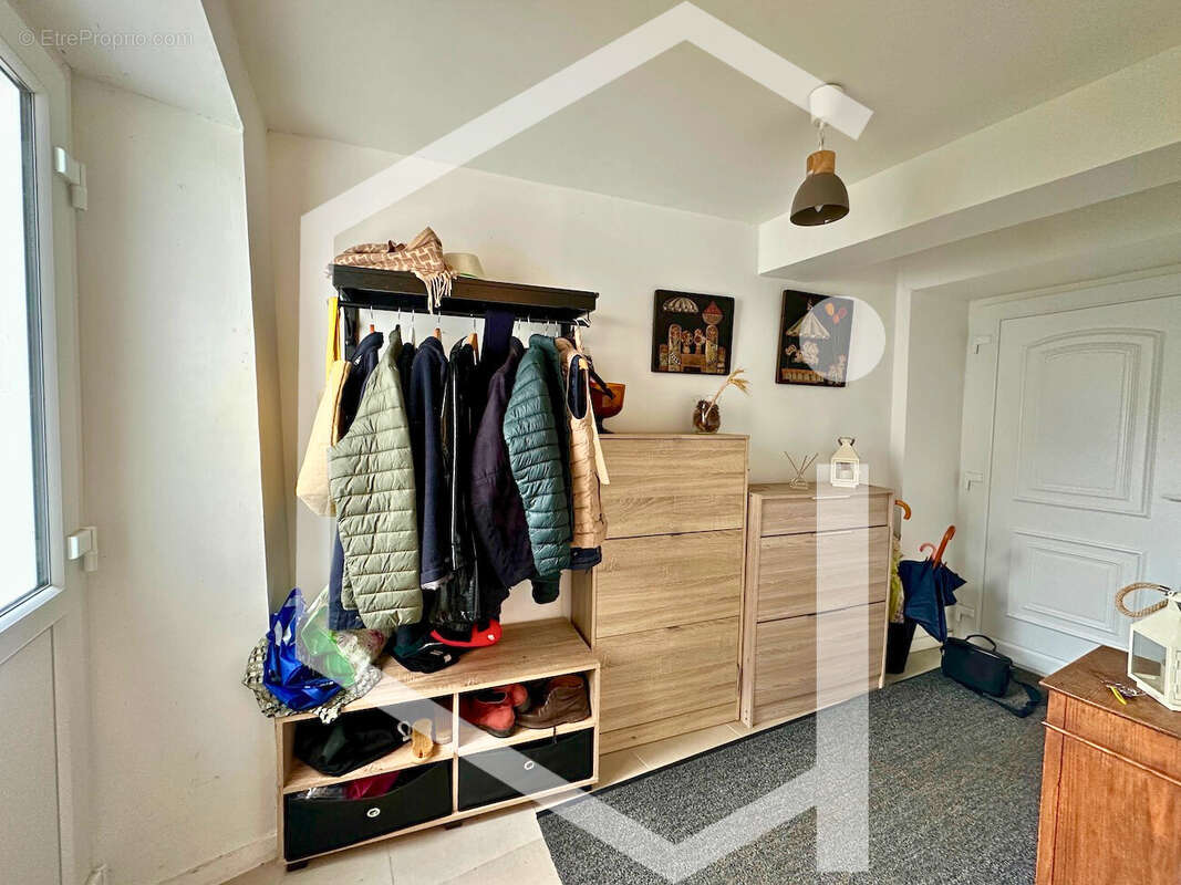 Maison à COSNE-COURS-SUR-LOIRE