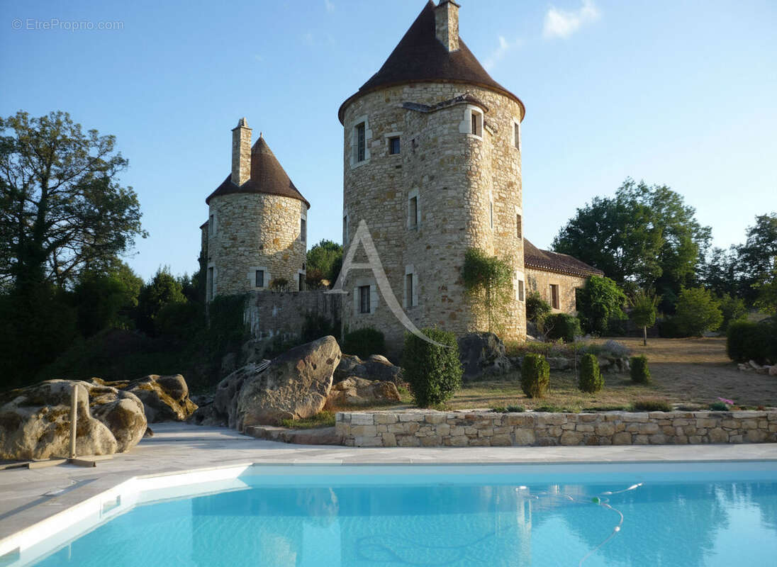 Maison à POMAREDE