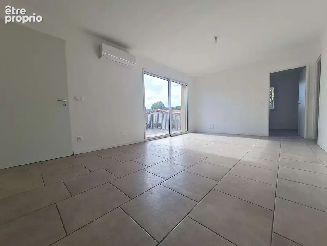 Appartement t4 + terrasse + parking + cave a tain l'hermitage - photo 8