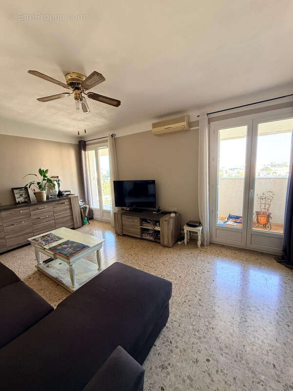 Appartement à MARSEILLE-10E