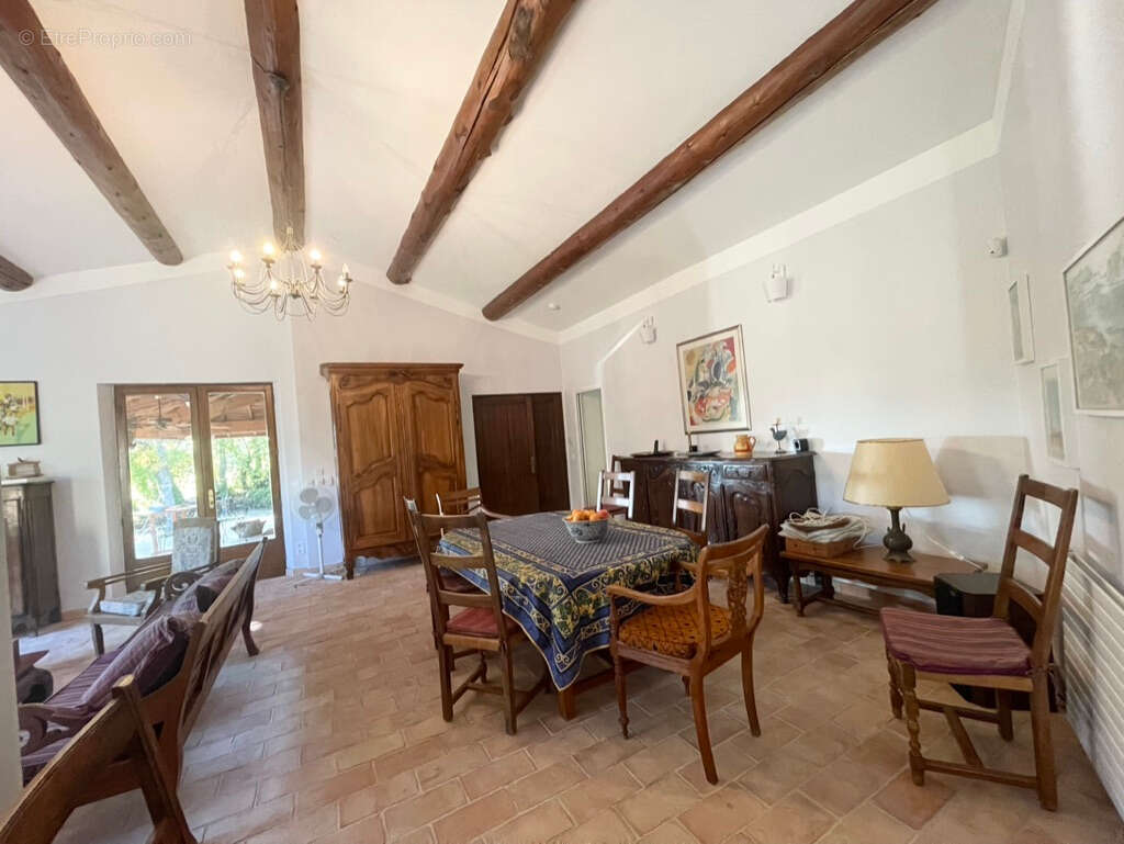 Maison à ROUSSILLON