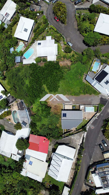 Terrain à SAINT-DENIS