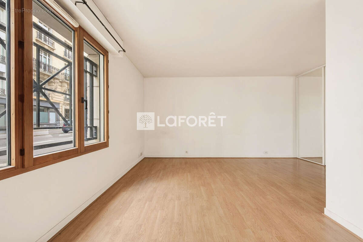 STUDIO Paris 17 ème 1 pièce 33,61m2 - photo 9