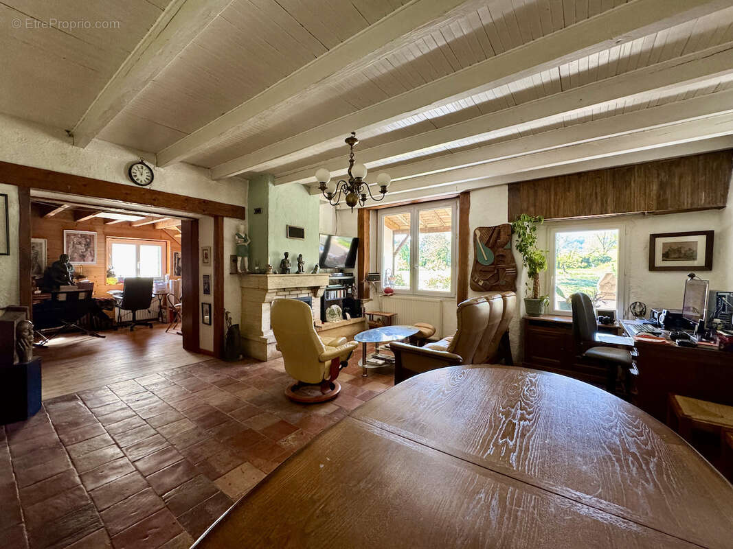 Maison à CASTELMORON-SUR-LOT