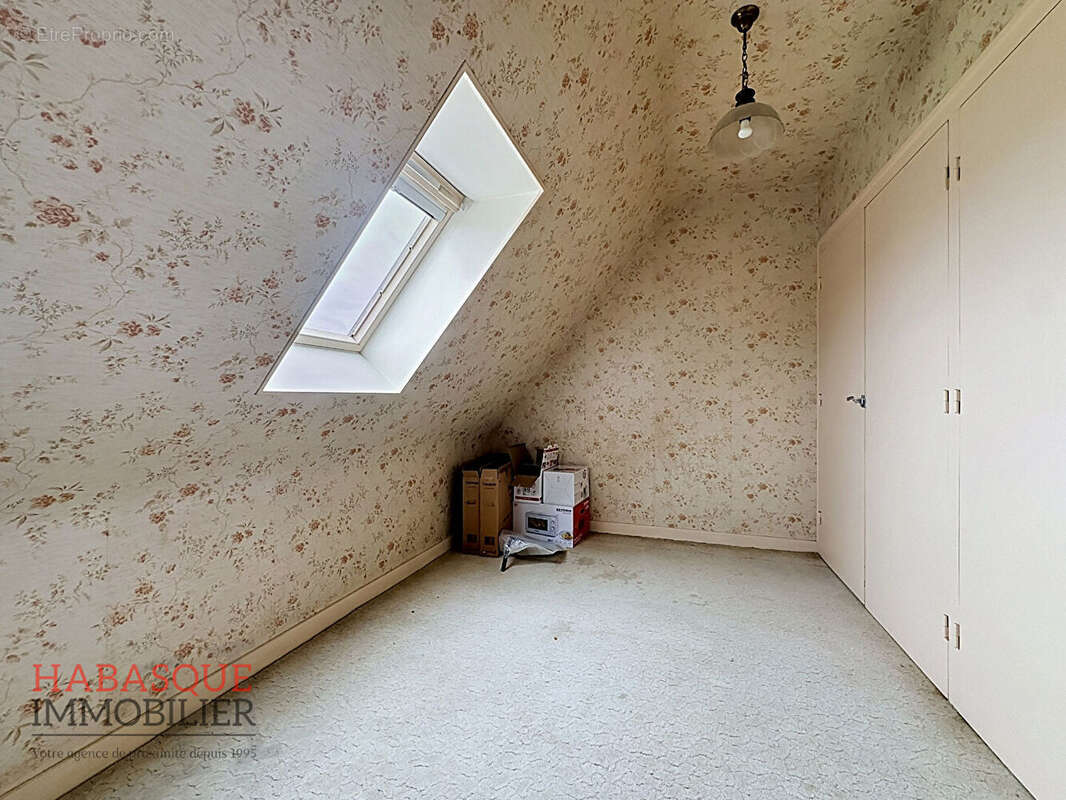 Maison à vendre à Saint Vougay - Réf 472LT - 7 pièces, 125.70 m² - photo 5