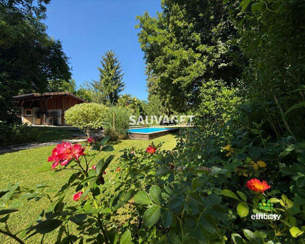 Maison 271 m² à Cornier  - photo 3