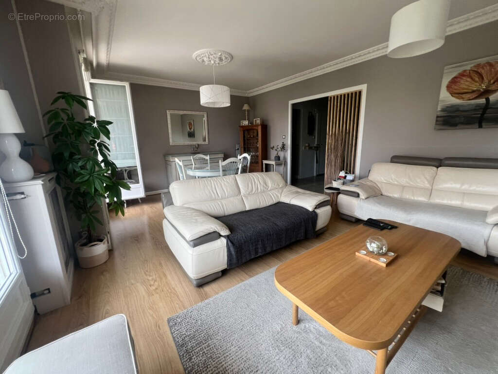 Appartement à VENISSIEUX