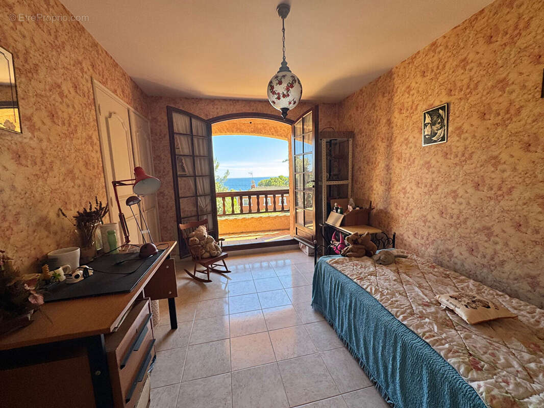 Maison à SAINT-RAPHAEL