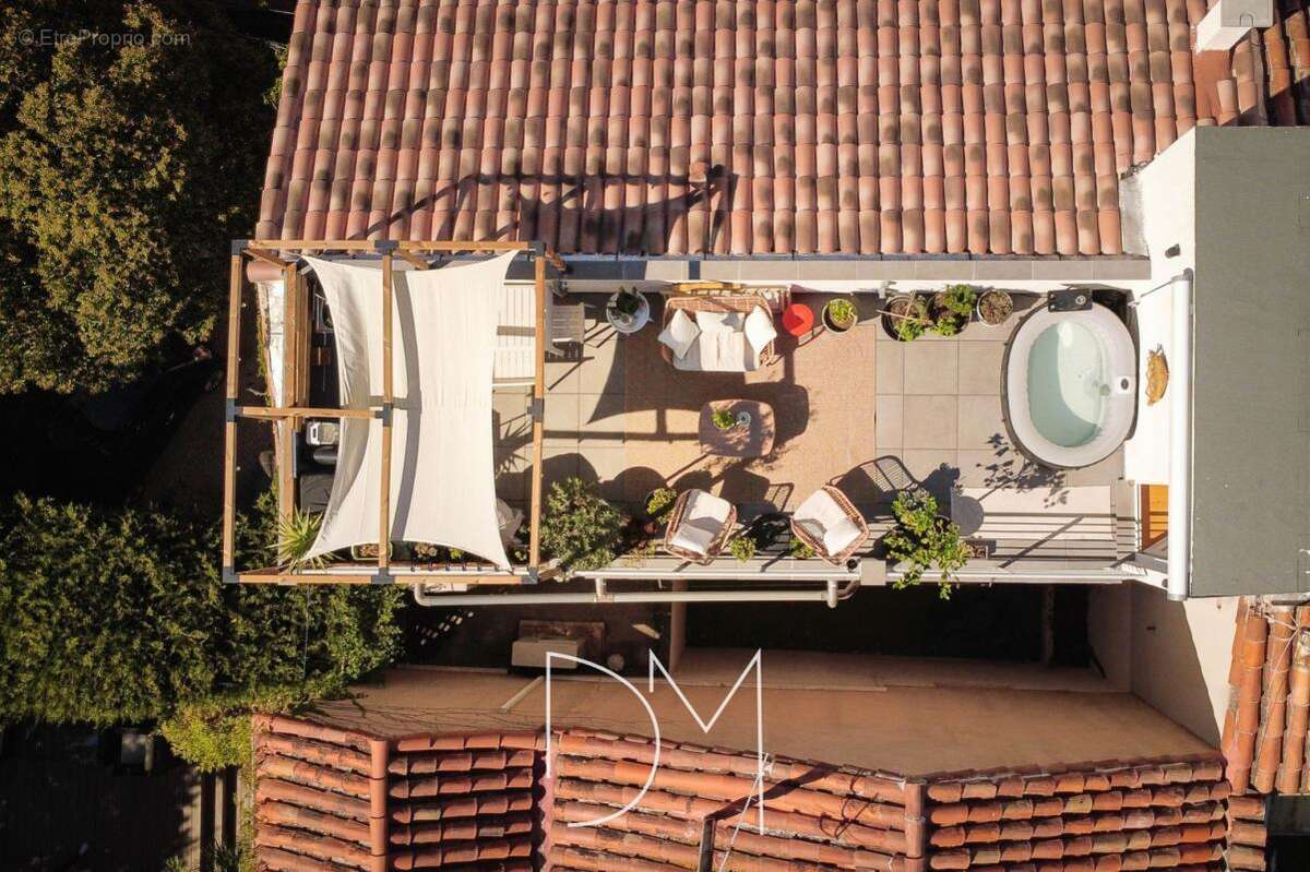 Appartement à MARSEILLE-8E