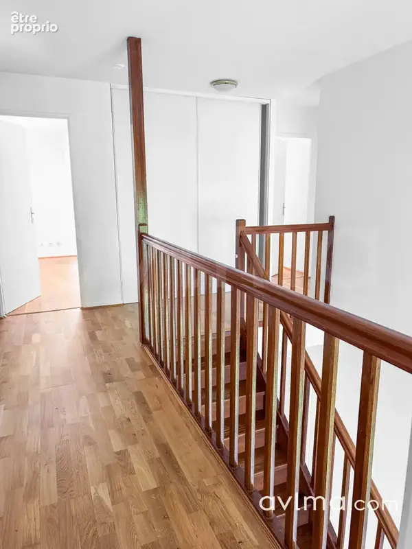Maison familiale en plein coeur du village - photo 7