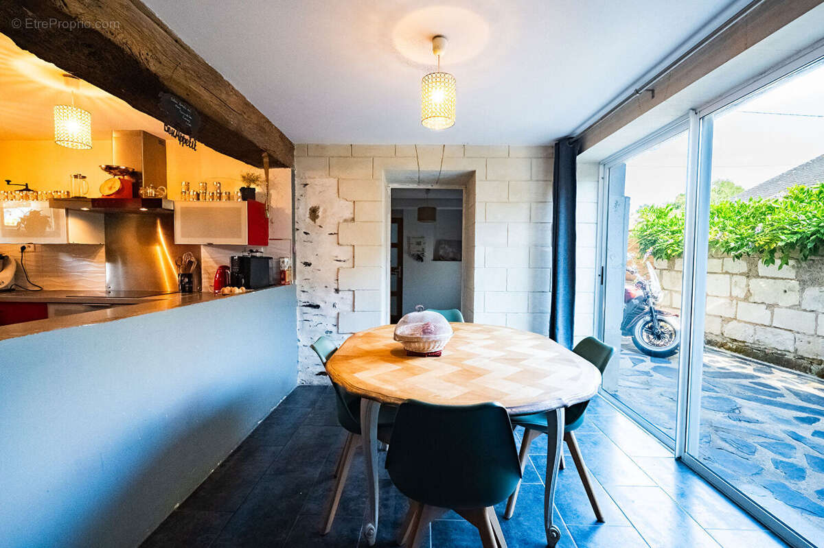 Maison à LES PONTS-DE-CE