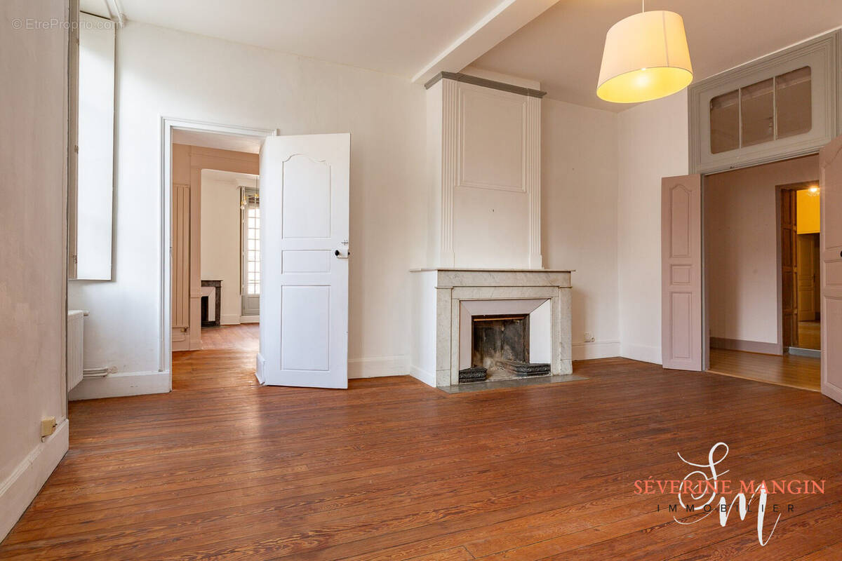 Appartement à ROMANS-SUR-ISERE