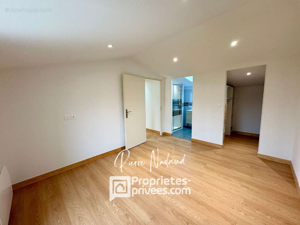 Maison à SAINT-EMILION