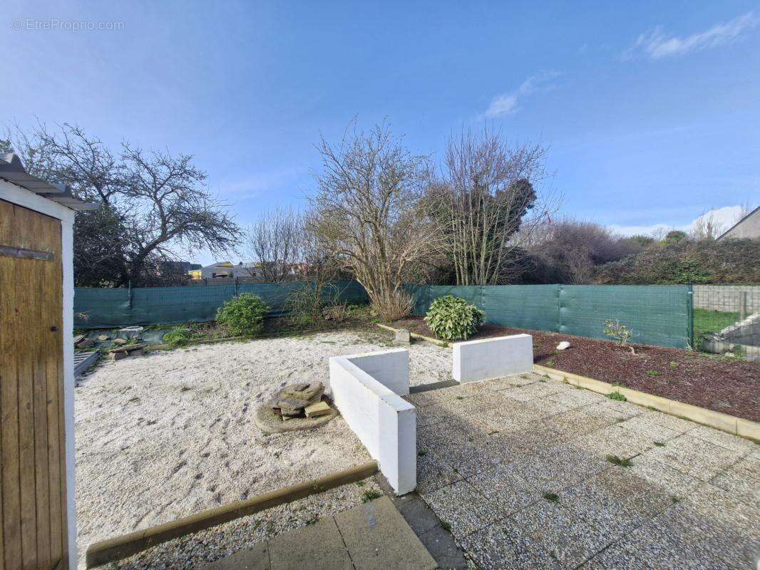 Maison à PLOUGONVELIN