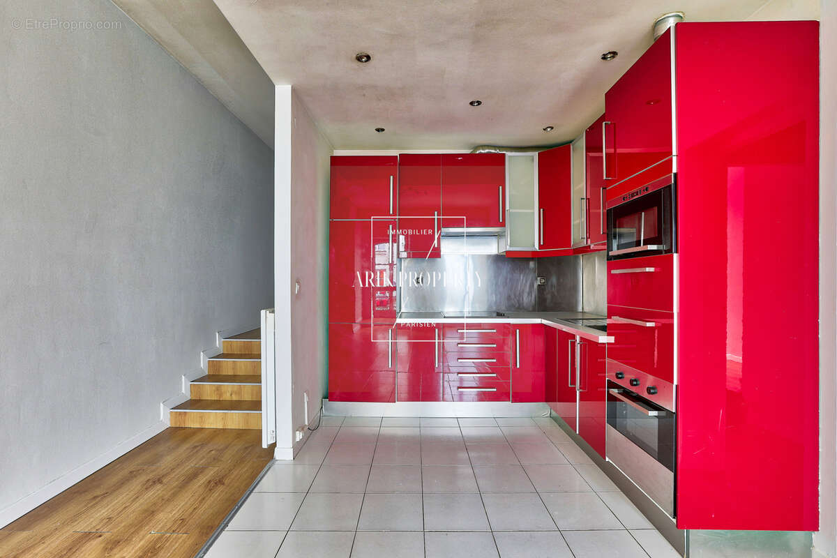Appartement à PARIS-2E