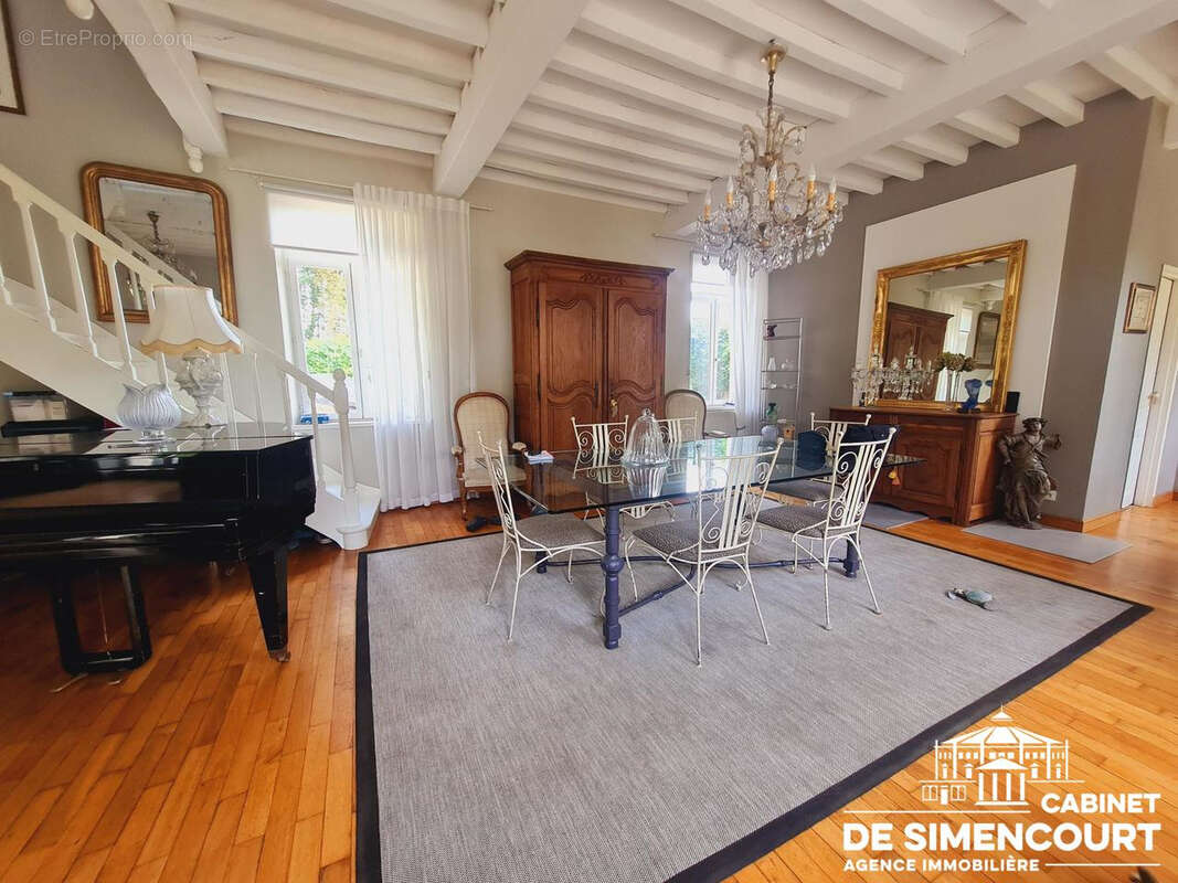 Maison à CROUY-SAINT-PIERRE