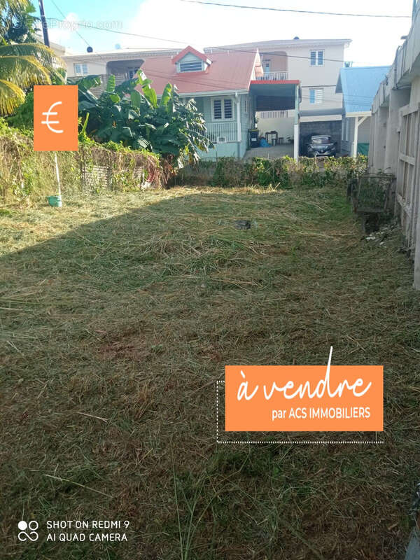 Terrain à FORT-DE-FRANCE