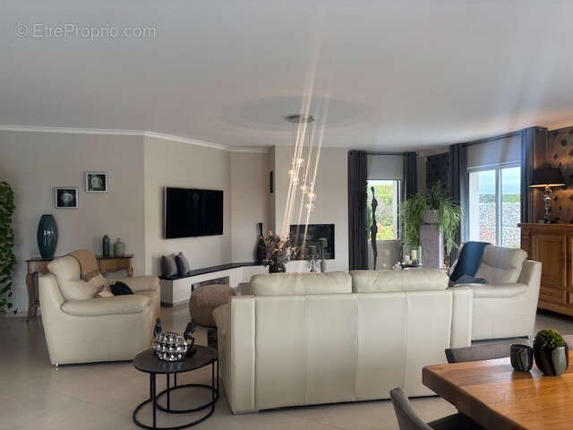 Maison à FONTAINE-NOTRE-DAME