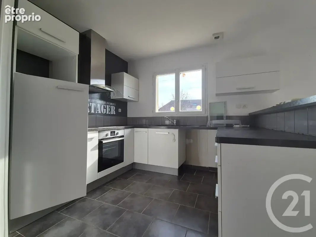 Maison 5 pièces 130 m² à vendre à Pont-Audemer (27500) - photo 5