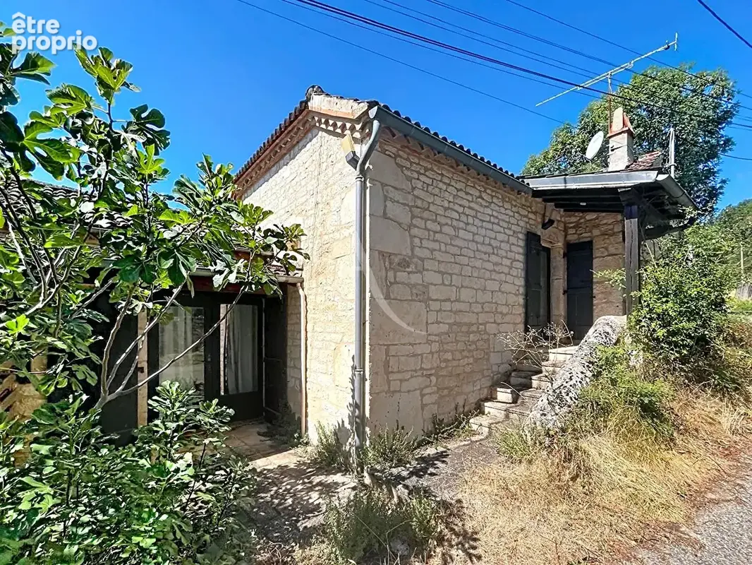 Jolie maison en pierre restaurée de 3 chambres avec vue - photo 10