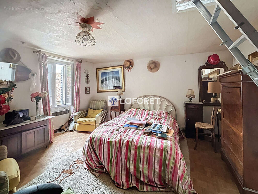 Appartement à CASTELLAR