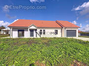 Maison à NEUFCHATEAU