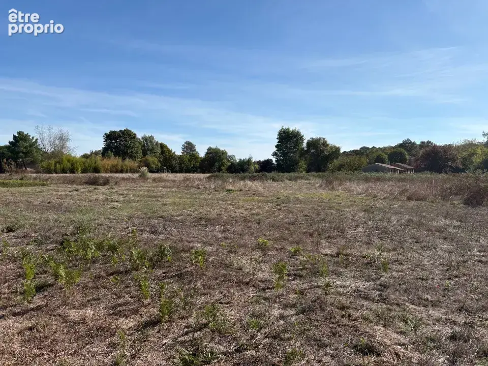 Photo Terrain à Leognan au prix de 200 000€