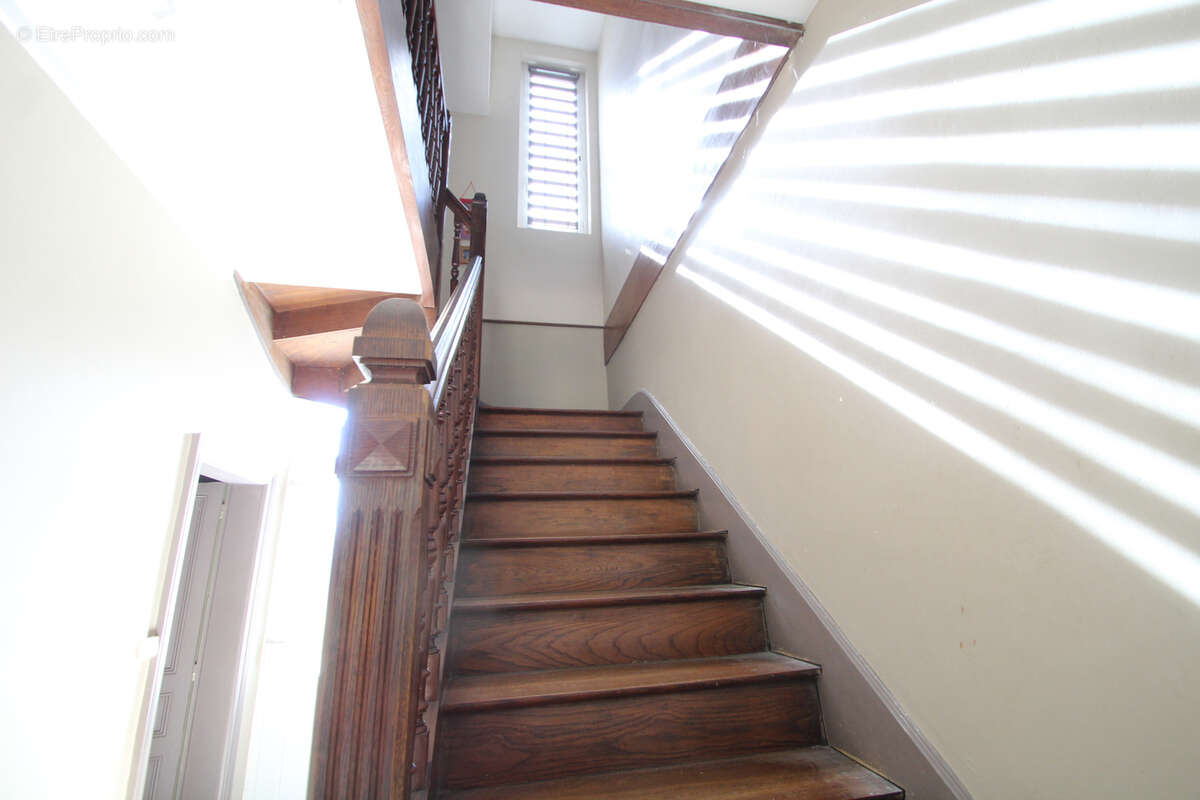 Maison de Bourg à Vendre 3 ou 4 chambres - photo 10