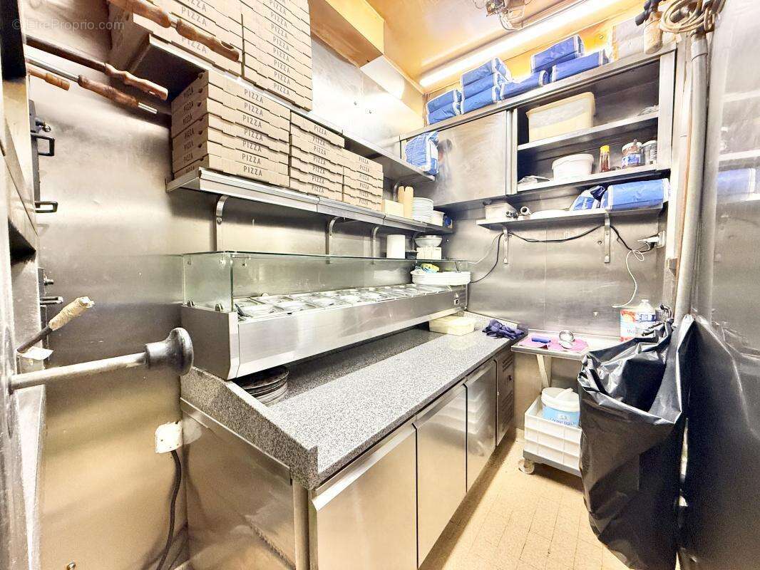 Commerce à PARIS-16E