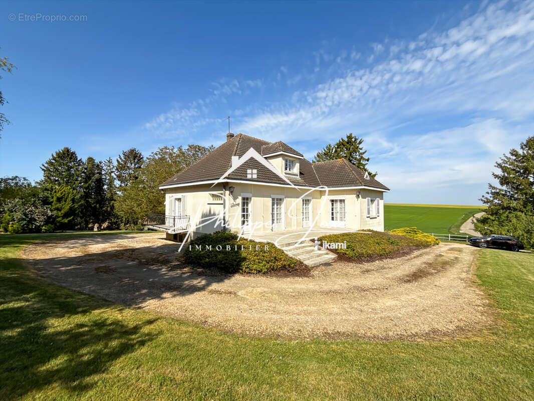 Maison à PERCENEIGE