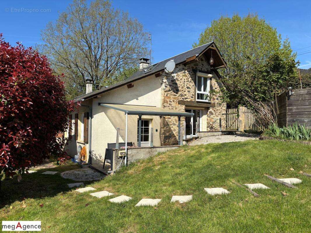 Maison à SAINTE-FEREOLE