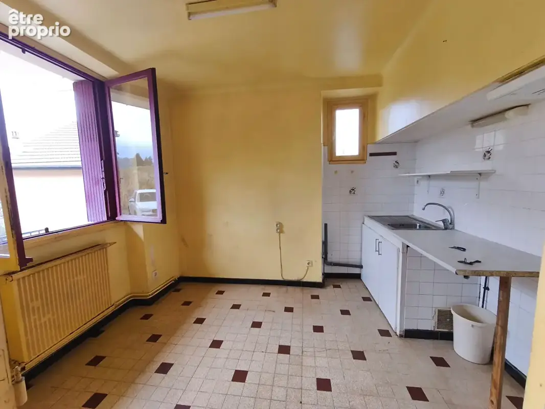 Maison avec dépendance et grange - photo 5