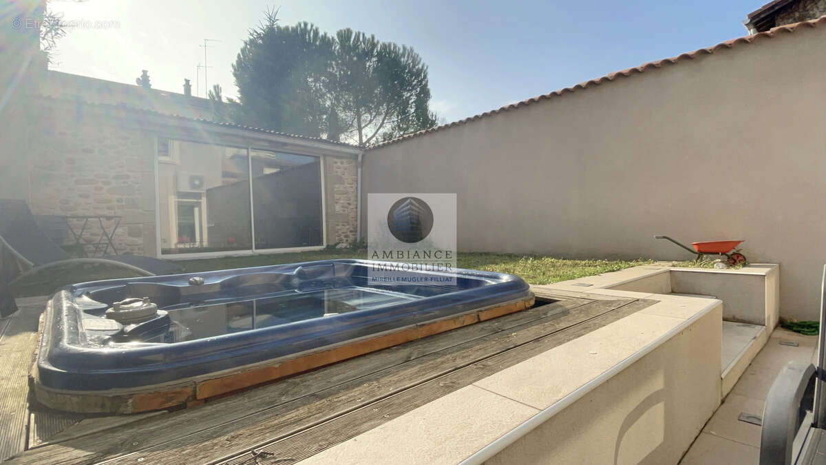 Maison à BOURG-DE-PEAGE