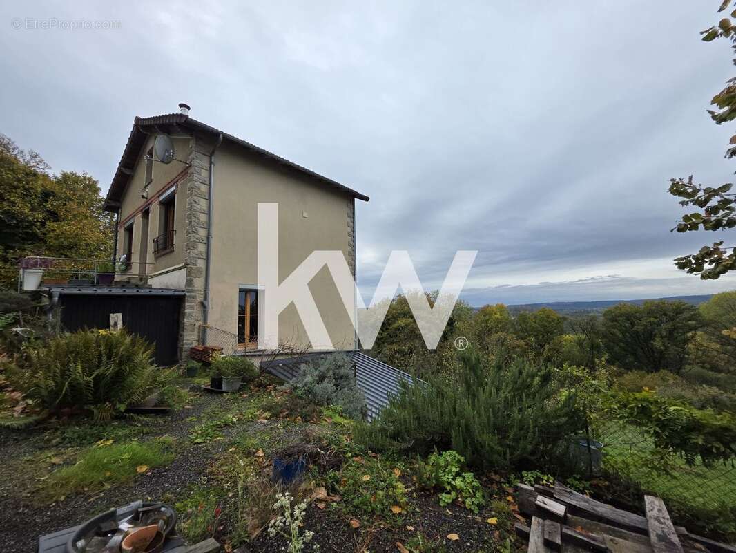 Maison à BOURGANEUF