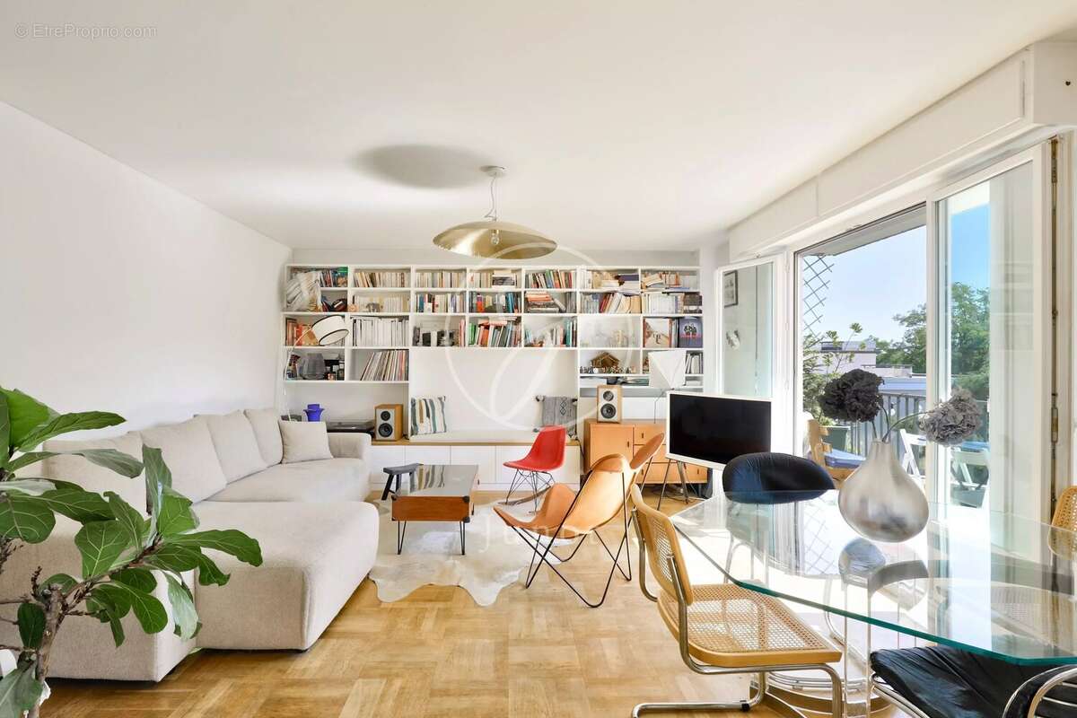 Appartement à VILLE-D'AVRAY