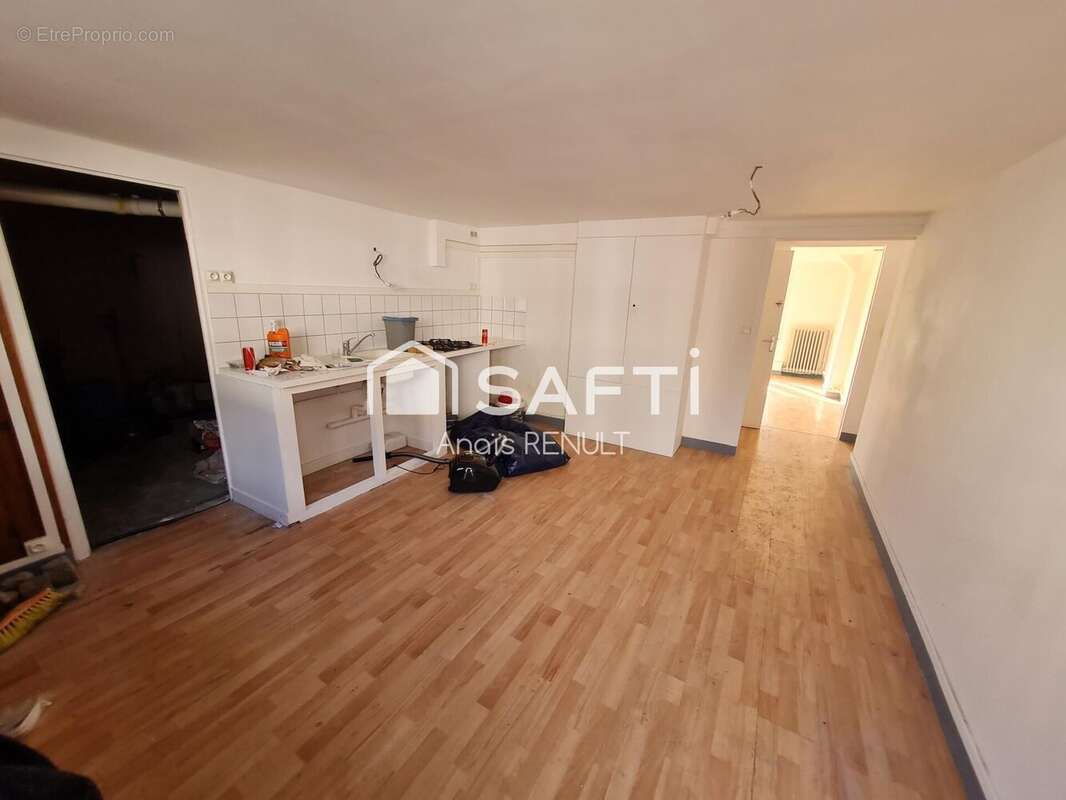 Photo 2 - Maison à SAINT-LUBIN-DES-JONCHERETS