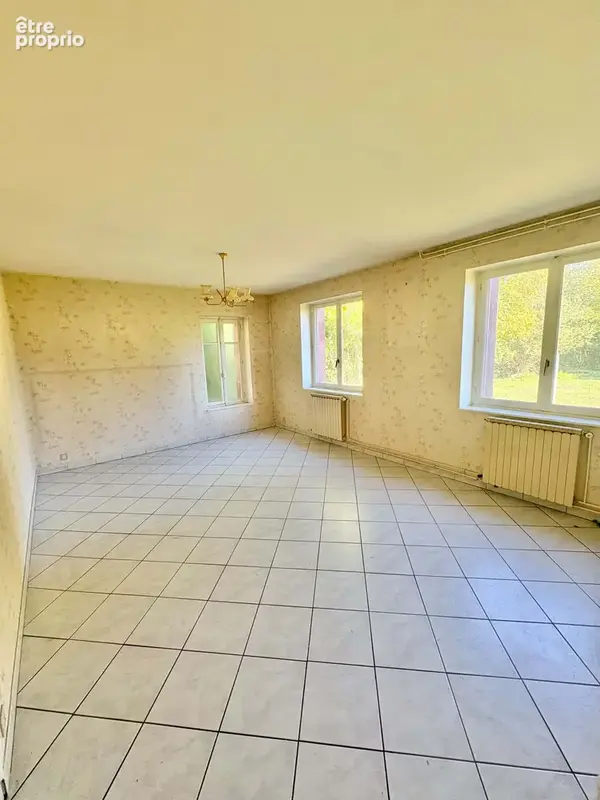 Maison de 140 m2 avec jardin sur 1 500 m2 bordee par ruisseau   secteur tres recherché - photo 7