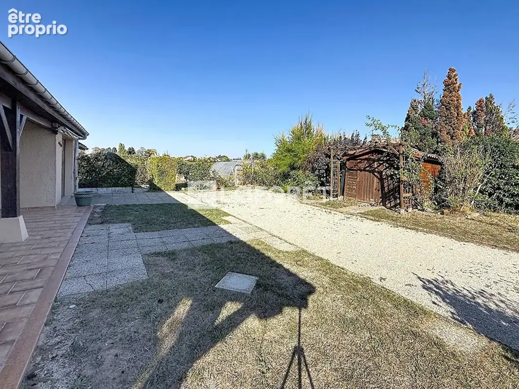 Maison Saint Dénis Les Bourg AU CALME - photo 2