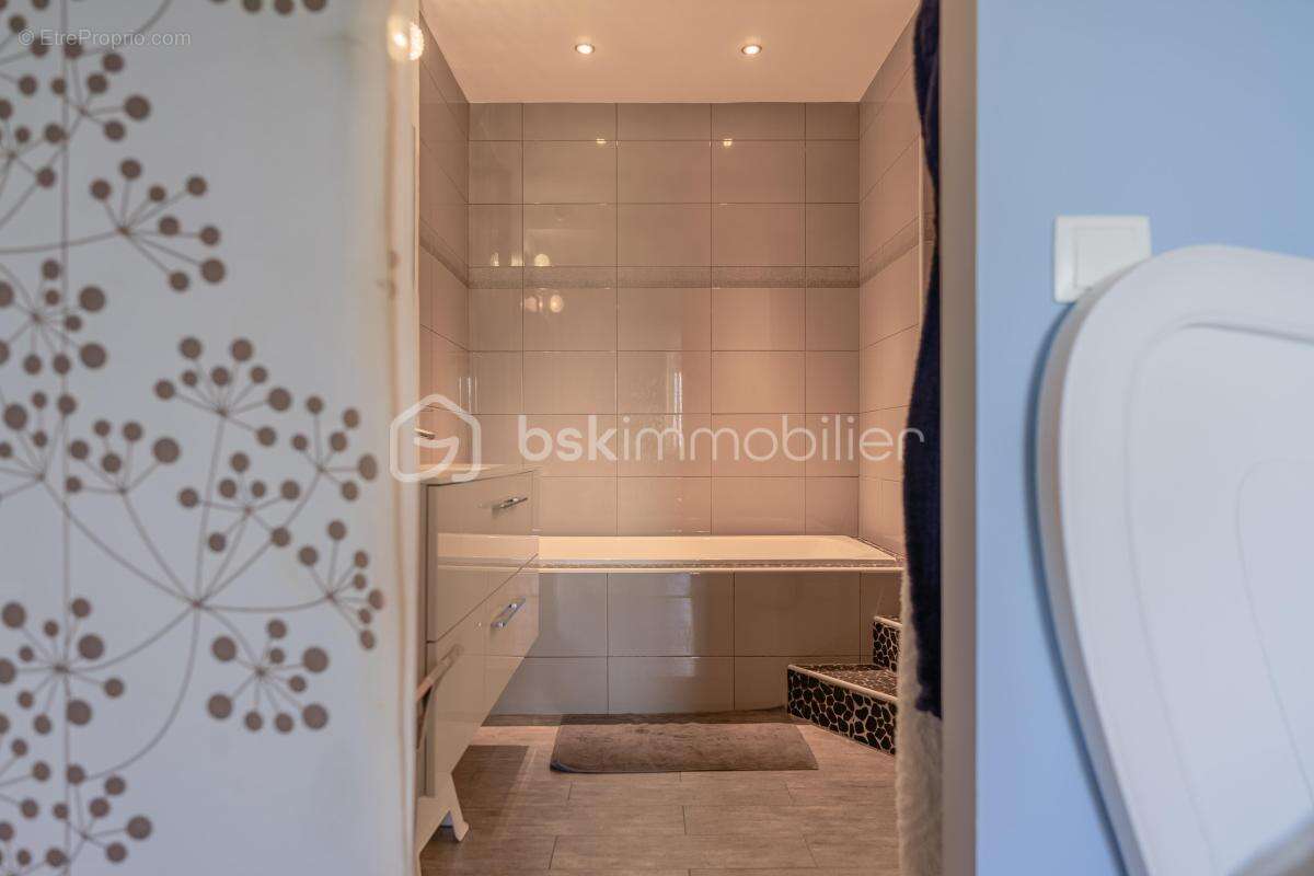 Appartement à PRINGY
