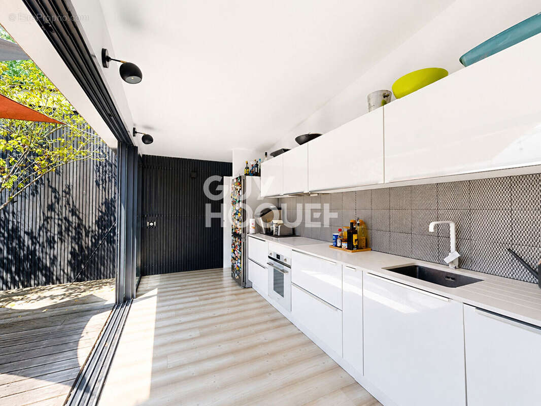 Villa d'architecte contemporaine avec piscine - photo 10