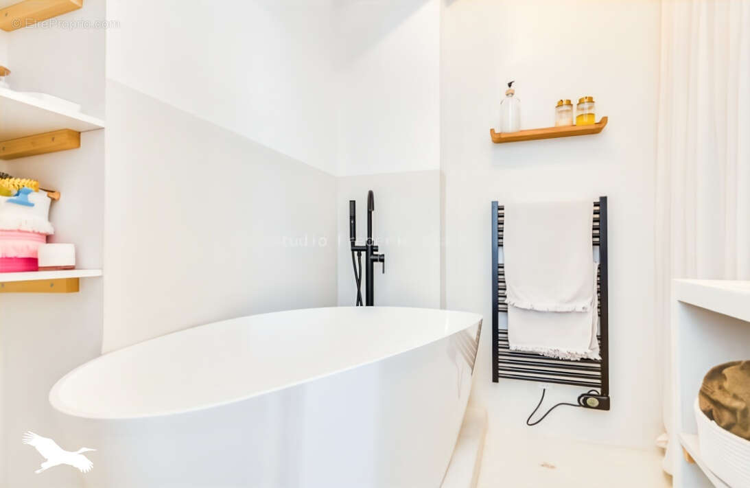 Appartement à MARSEILLE-7E