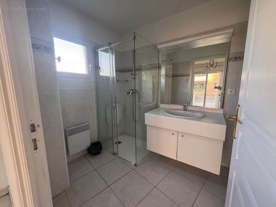 Appartement à SAINT-RAPHAEL