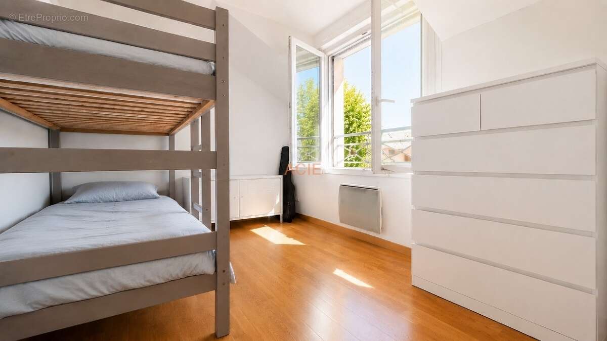 Appartement à LOUVRES