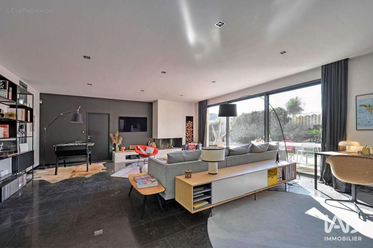 Photo 3 - Maison à LATTES