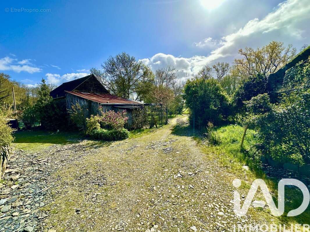 Maison 96 m² à La Chapelle-De-Brain  - photo 7