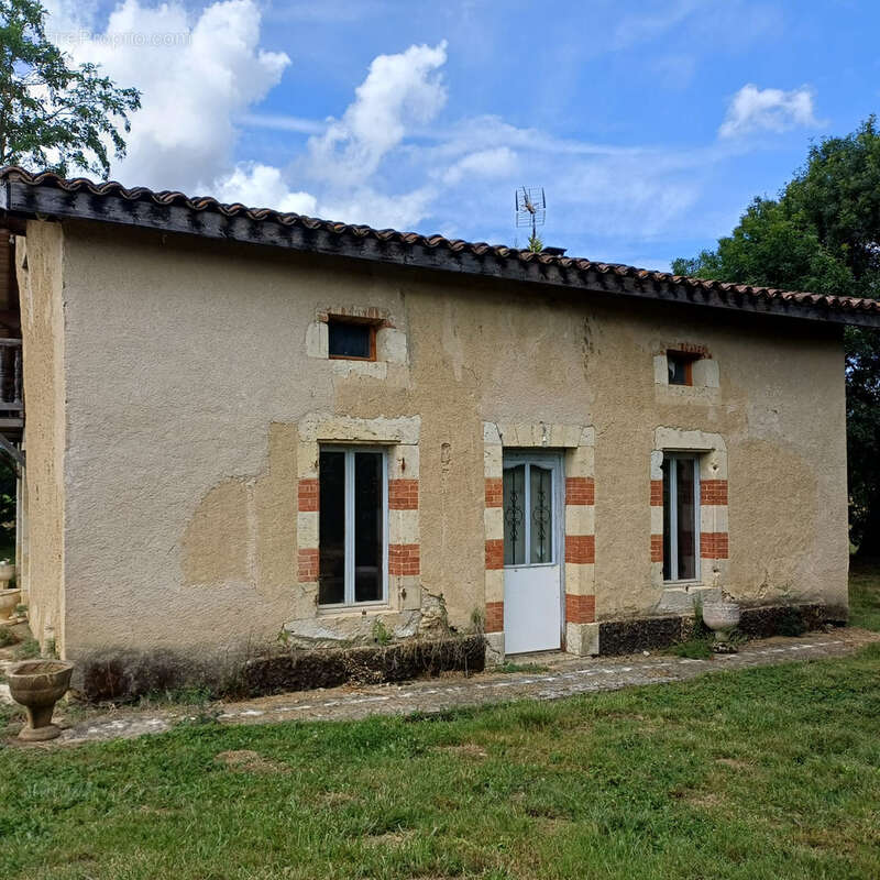 Maison 150 m² à Lectoure  - photo 3