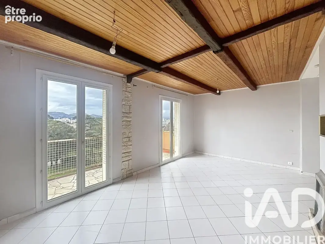 Photo 1 - Appartement à MARSEILLE-10E