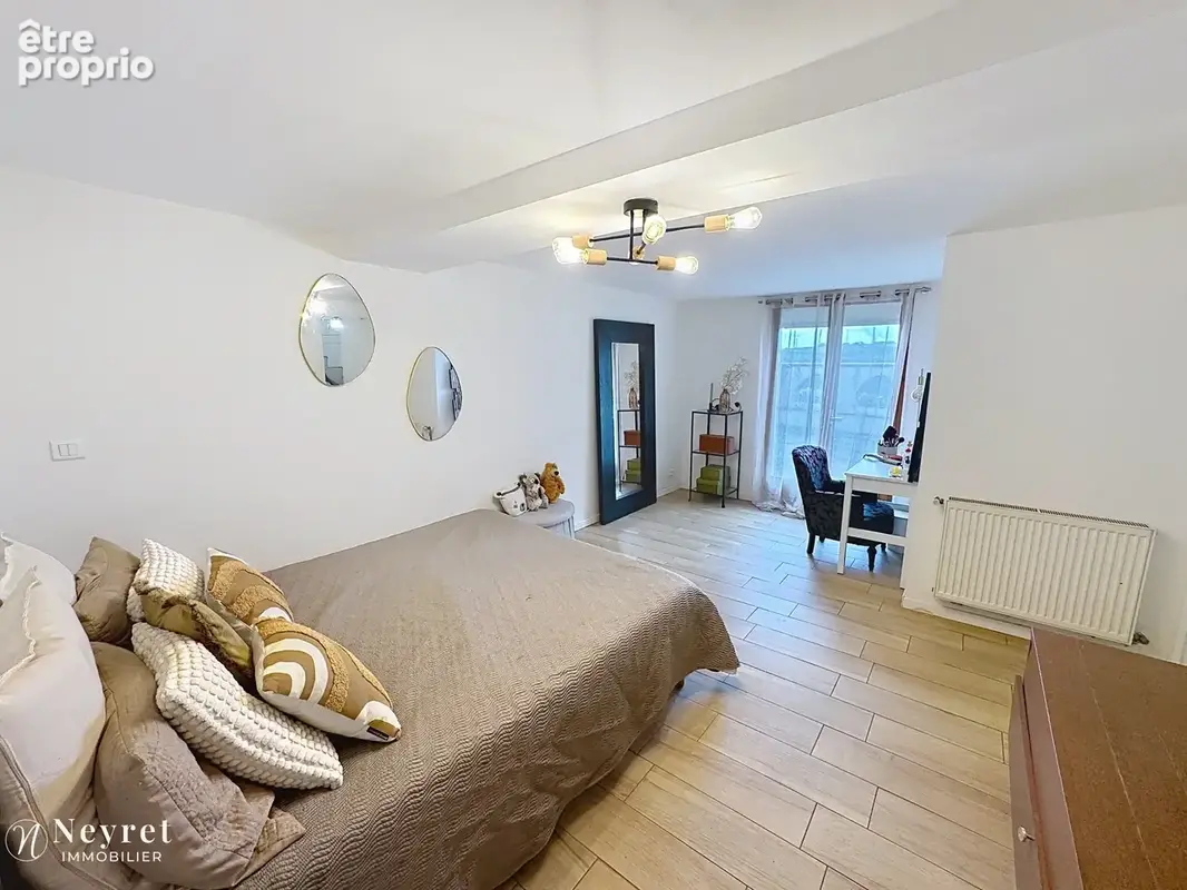 Saint Joseph Maison individuelle de 147m2 implantée sur 800m2 de terrain avec piscine - photo 13